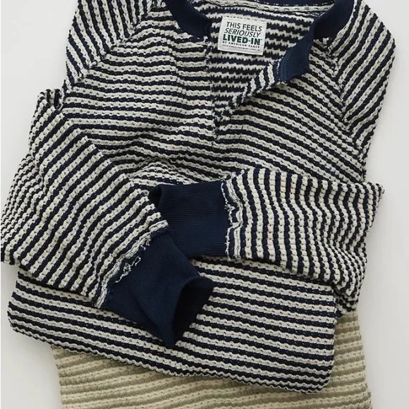 AE big hug notch neck waffle sweatshirt - Picture 2 of 3